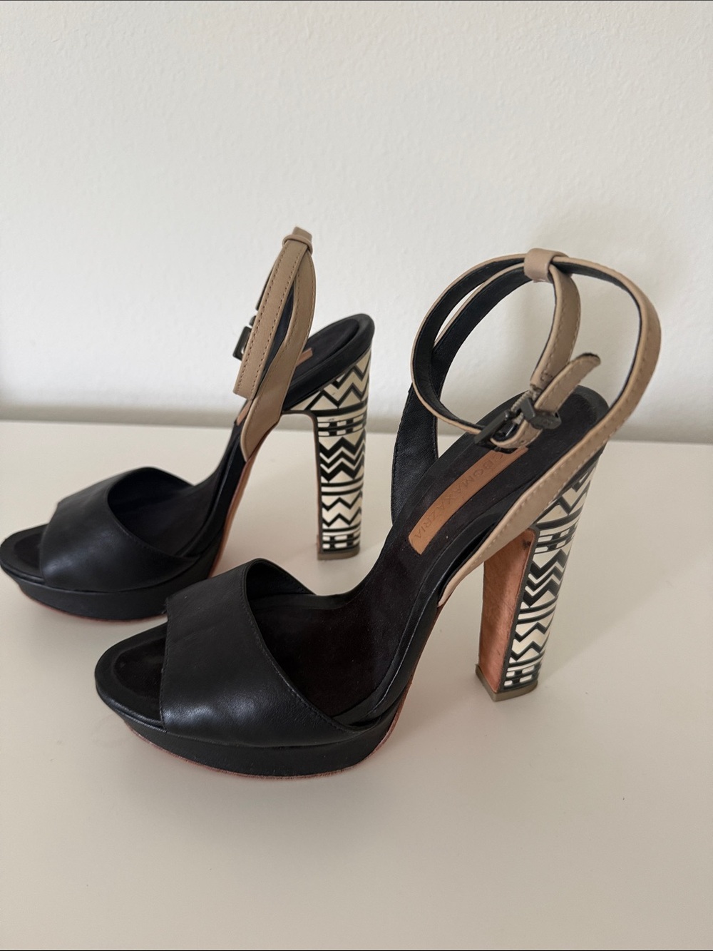 BCBGMaxAzria Black and Tan Platform Sandals with Patterned Block Heel